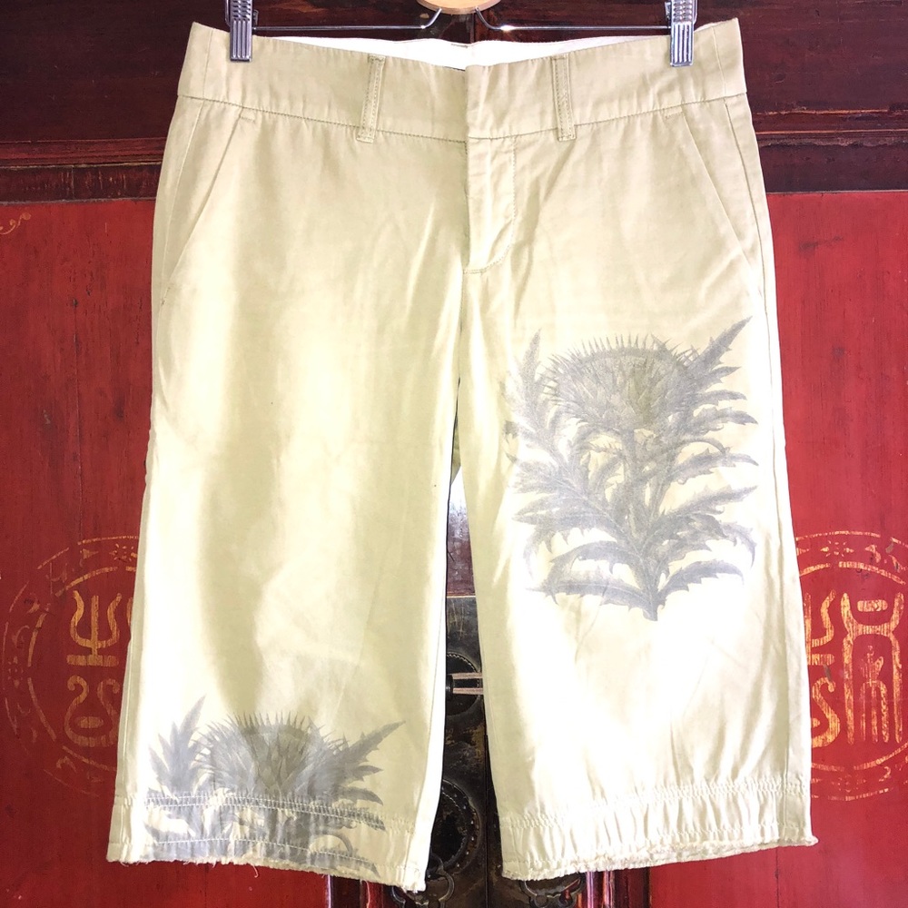 Ladies knee length pants